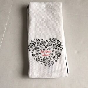 “Let Love Bloom” Kitchen Towels
